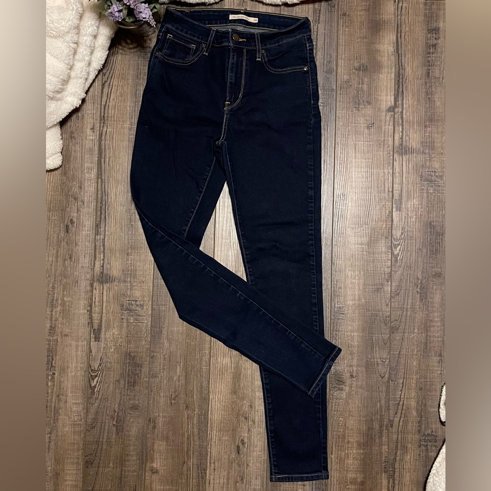 Levi’s 721 High Rise Skinny Jeans Size 26